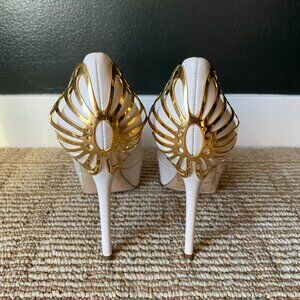 Sergio Rossi European Size 36, US Size 5.5 Heels